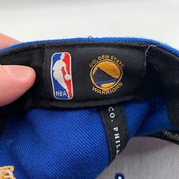 Golden State Warriors NBA Blue Gold Mitchell & Ness Snapback Hat - Picture 6 of 6
